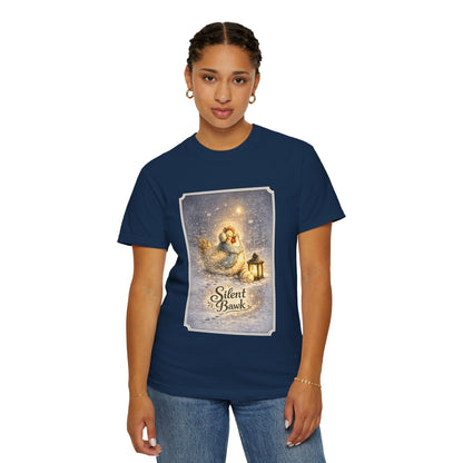Silent Bawk – Cozy Christmas Chicken Winter Graphic T-Shirt