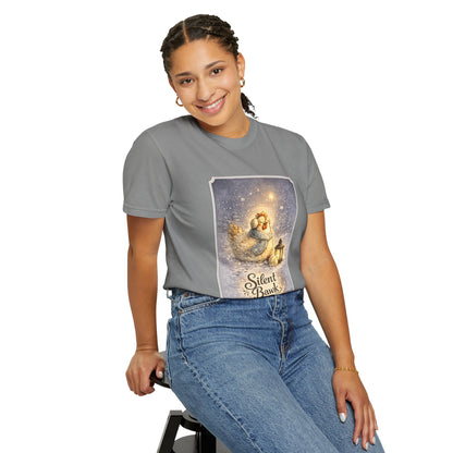 Silent Bawk – Cozy Christmas Chicken Winter Graphic T-Shirt